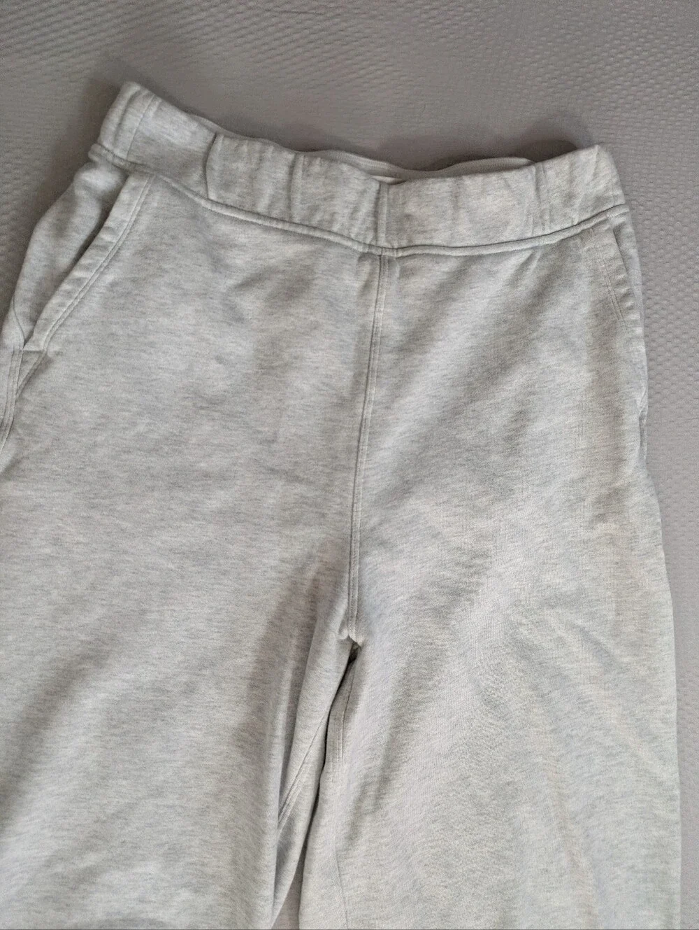 Lululemon 6 HIGH-Rise Relaxed Fit Jogger Pants Heathered Core Ultra Light Gray